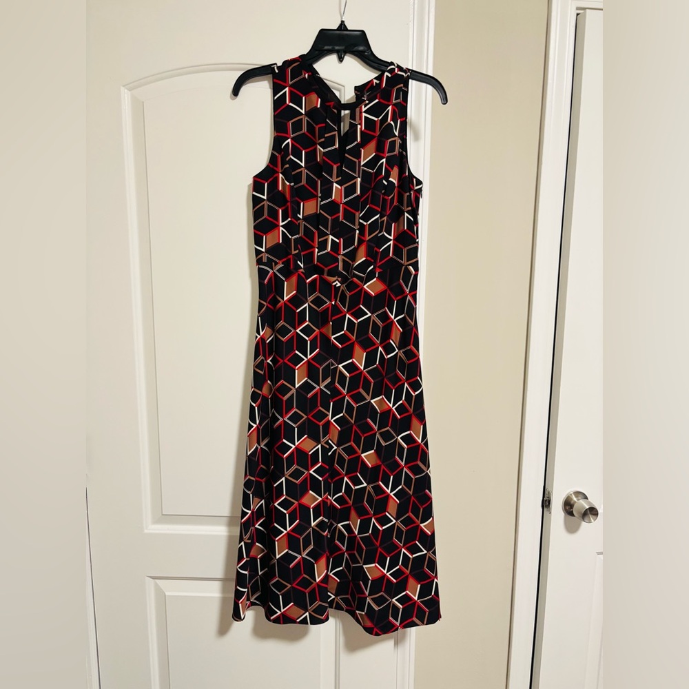CLASSIQUES ENTIER, Sleeveless Midi Dress in Black, Red & Brown Geometric Print,8